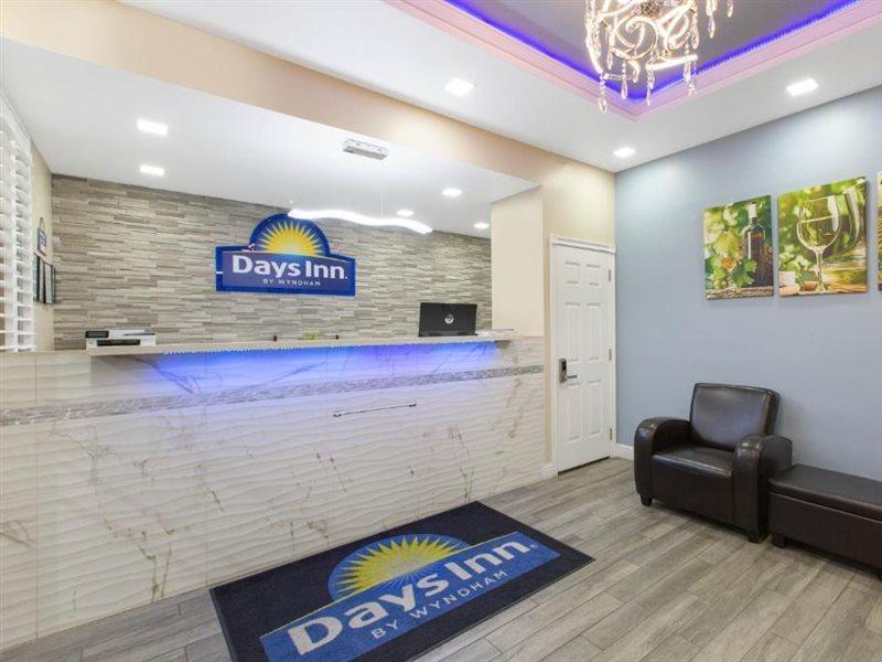 Days Inn By Wyndham יוקיה מראה חיצוני תמונה